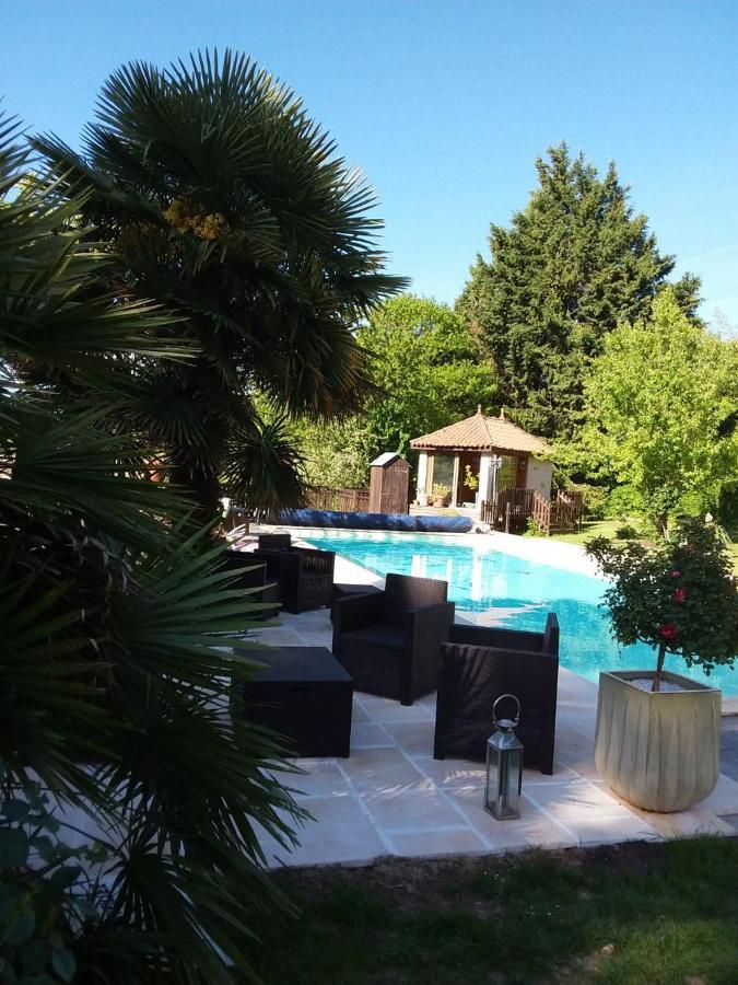مبيت وإفطار Pissotte Chateau Le Poiron المظهر الخارجي الصورة